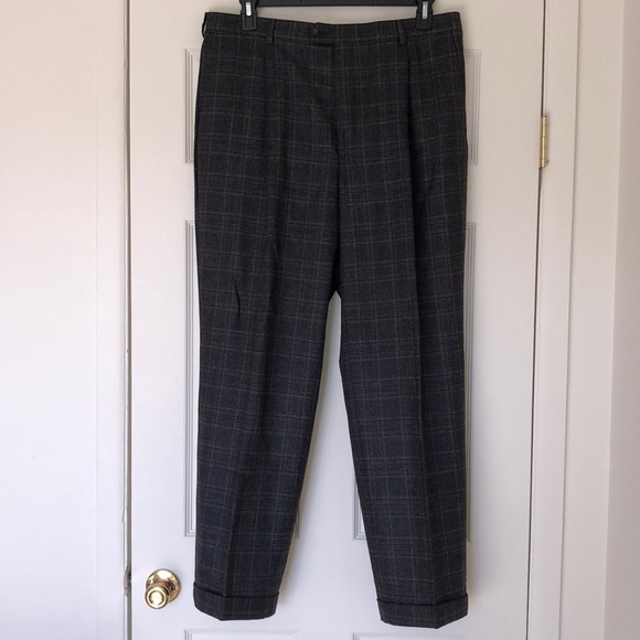 Burberry Suit - Picture 6 of 10